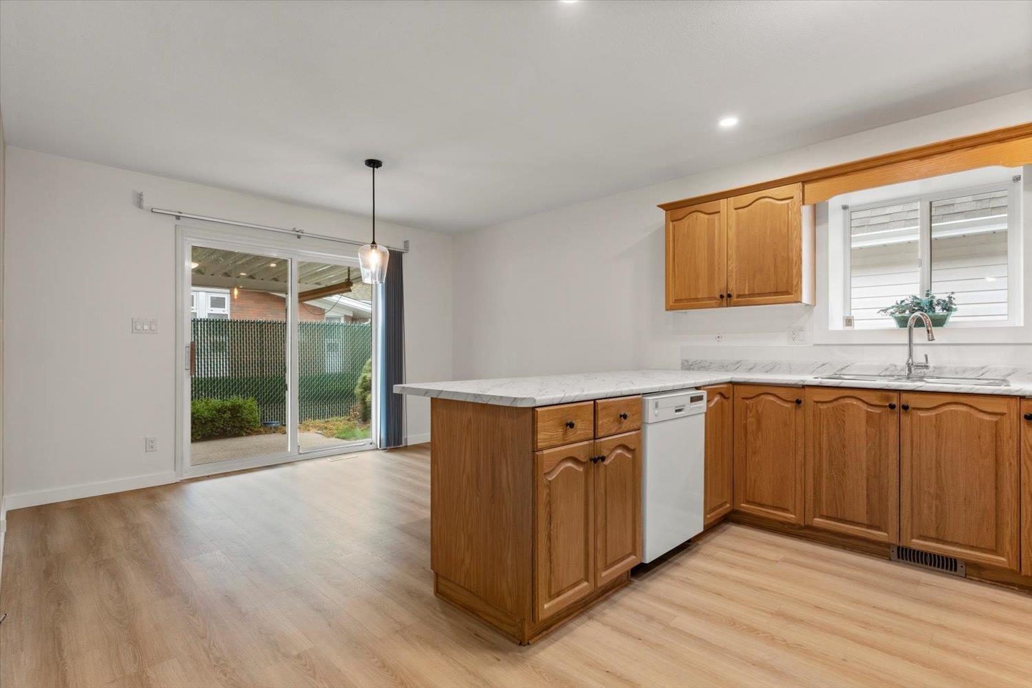 11 6336 TYSON ROAD|Sardis South