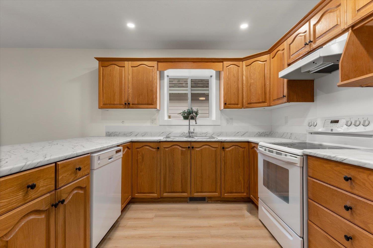 11 6336 TYSON ROAD|Sardis South