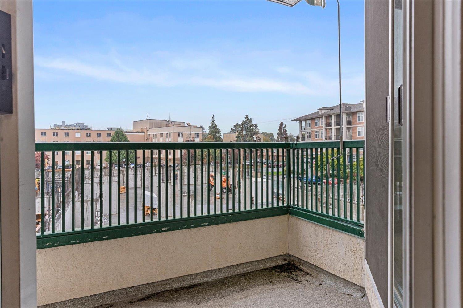 205 45604 BRETT AVENUE|Chilliwack Proper West