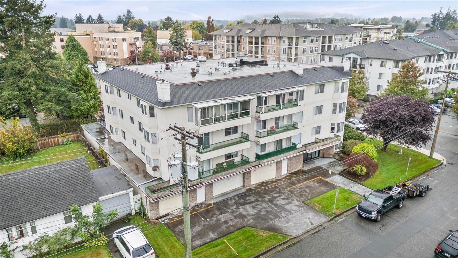 205 45604 BRETT AVENUE|Chilliwack Proper West