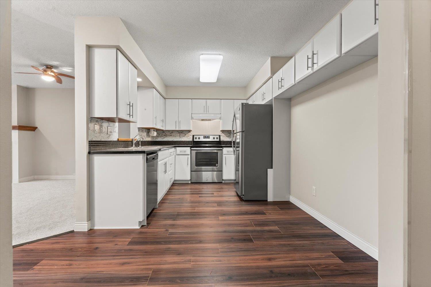 205 45604 BRETT AVENUE|Chilliwack Proper West