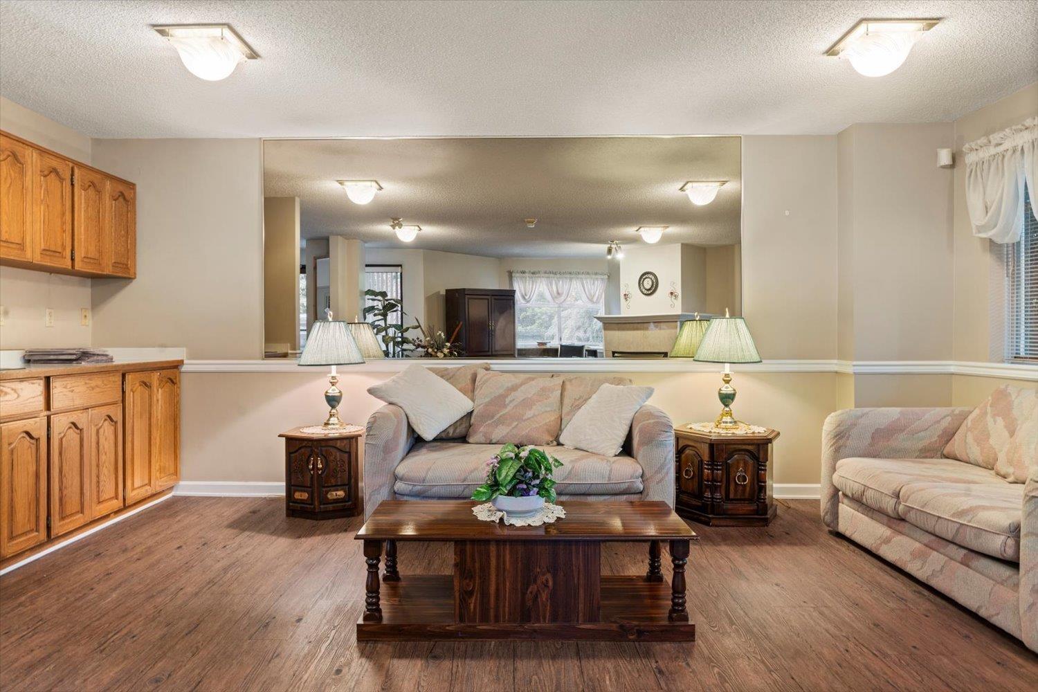 205 45604 BRETT AVENUE|Chilliwack Proper West