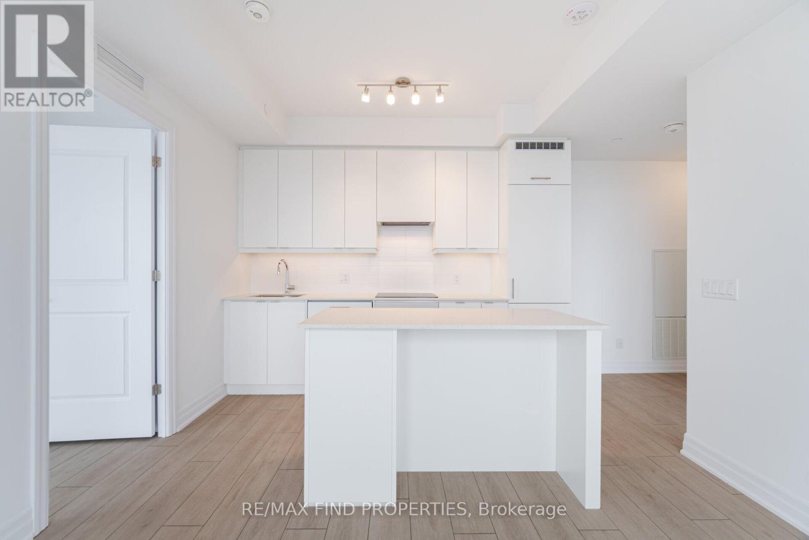 3604 - 30 Elm Drive W, Mississauga, Ontario  L5B 0N6 - Photo 11 - W13869324
