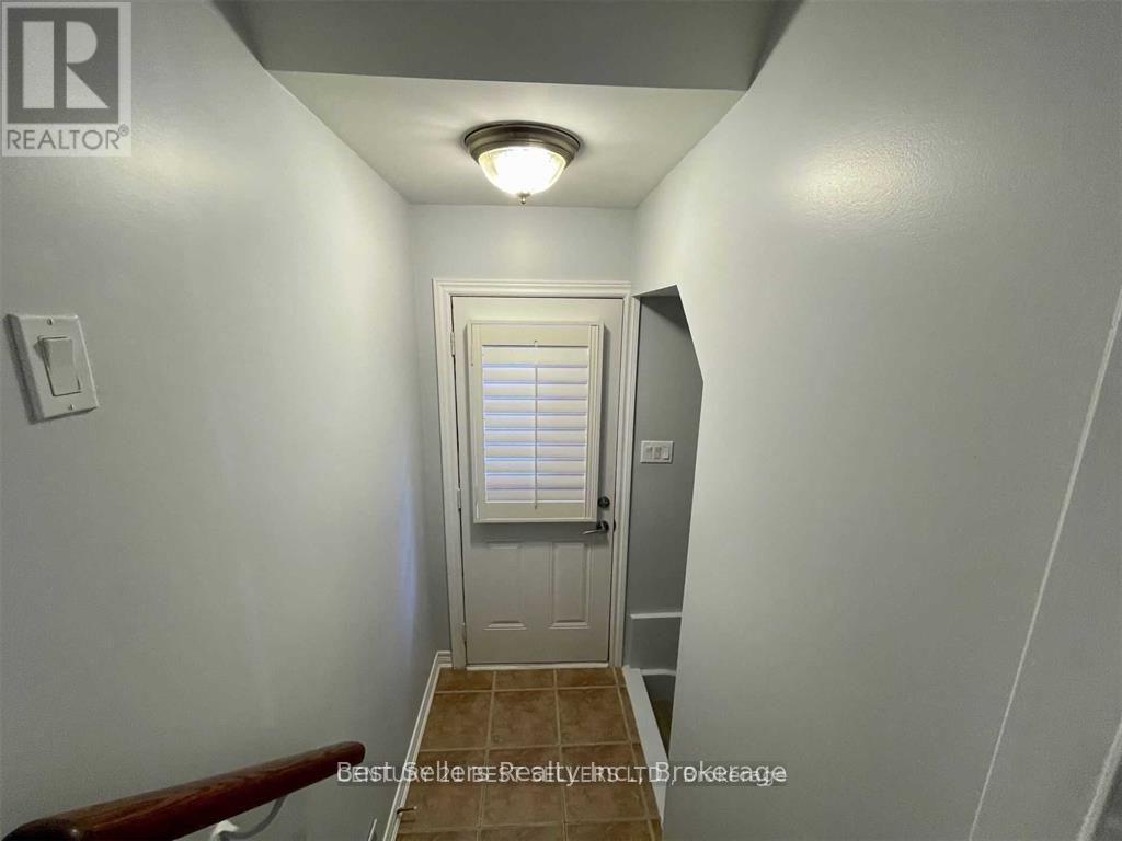 Bsmt - 32 Stephanie Avenue, Brampton, Ontario  L6Y 0R8 - Photo 13 - W13869356