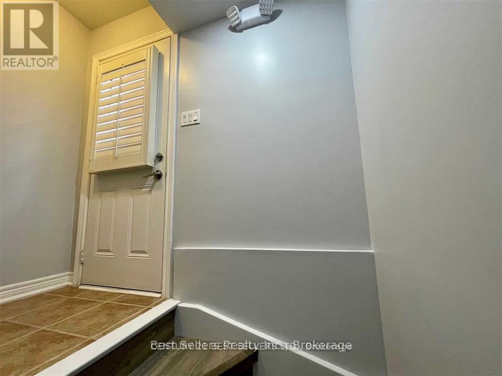 Bsmt - 32 Stephanie Avenue, Brampton, Ontario  L6Y 0R8 - Photo 14 - W13869356