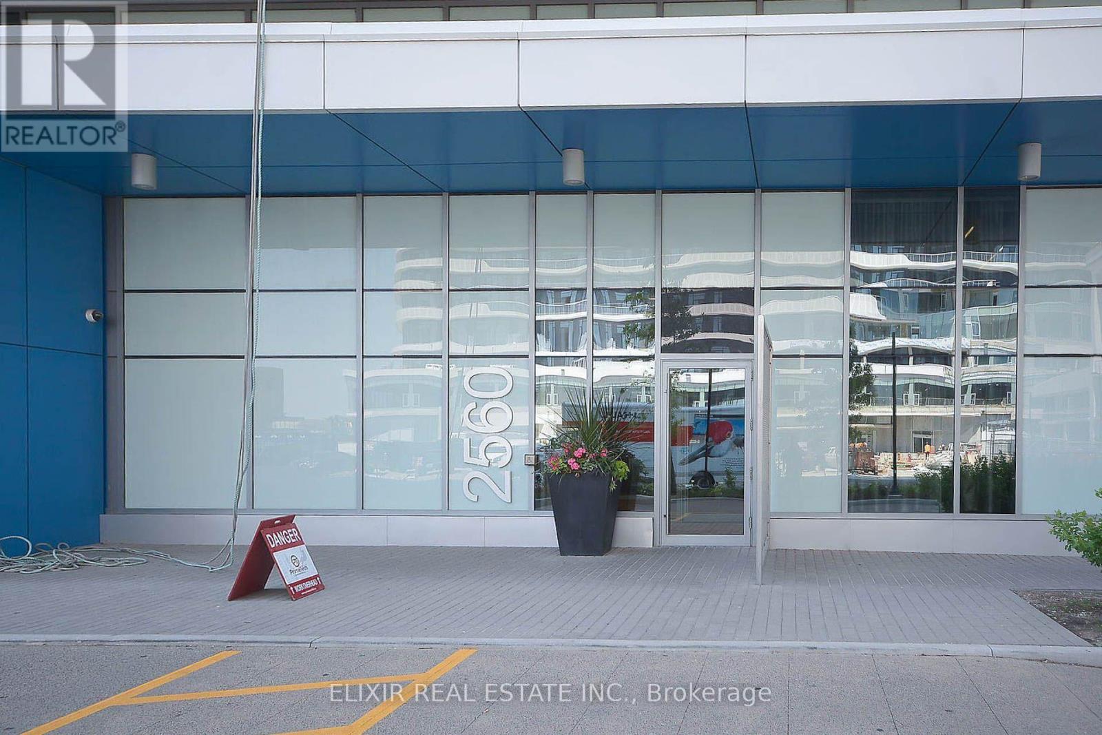 1903 - 2560 Eglinton Avenue W, Mississauga, Ontario  L5S 1V9 - Photo 2 - W13869394
