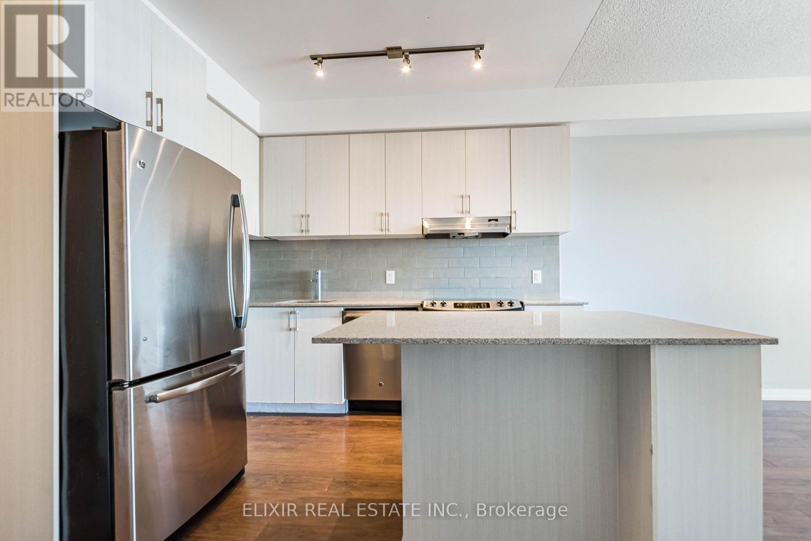 1903 - 2560 Eglinton Avenue W, Mississauga, Ontario  L5S 1V9 - Photo 9 - W13869394