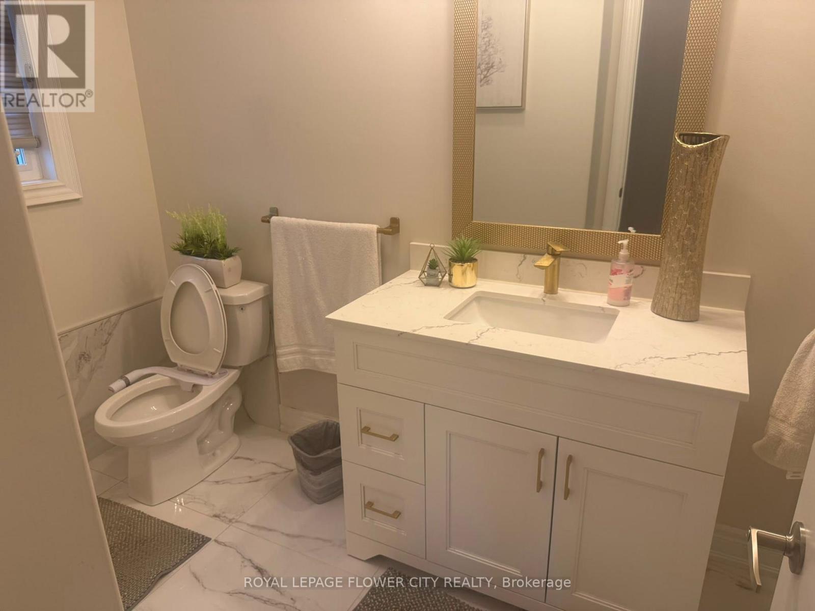 41 Cape Dorset Crescent, Brampton, Ontario  L6R 3K9 - Photo 9 - W13869454