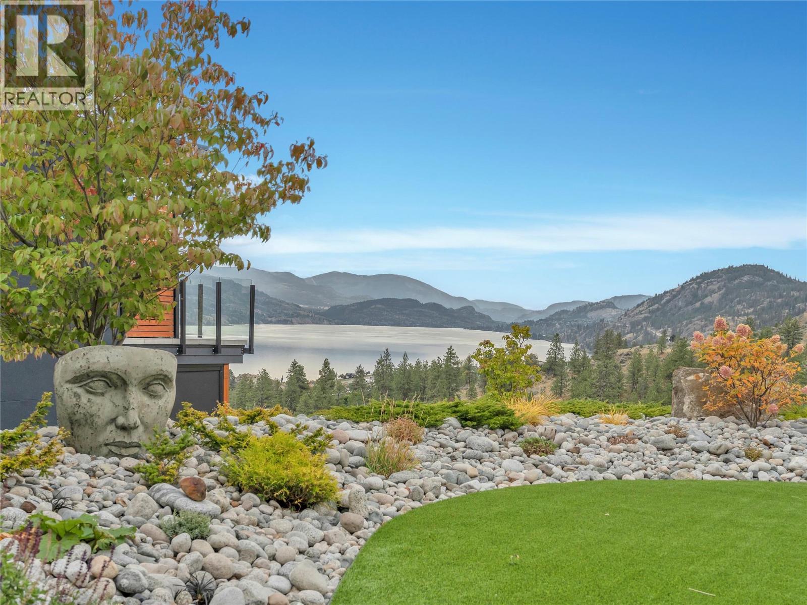 118 RIDGE View