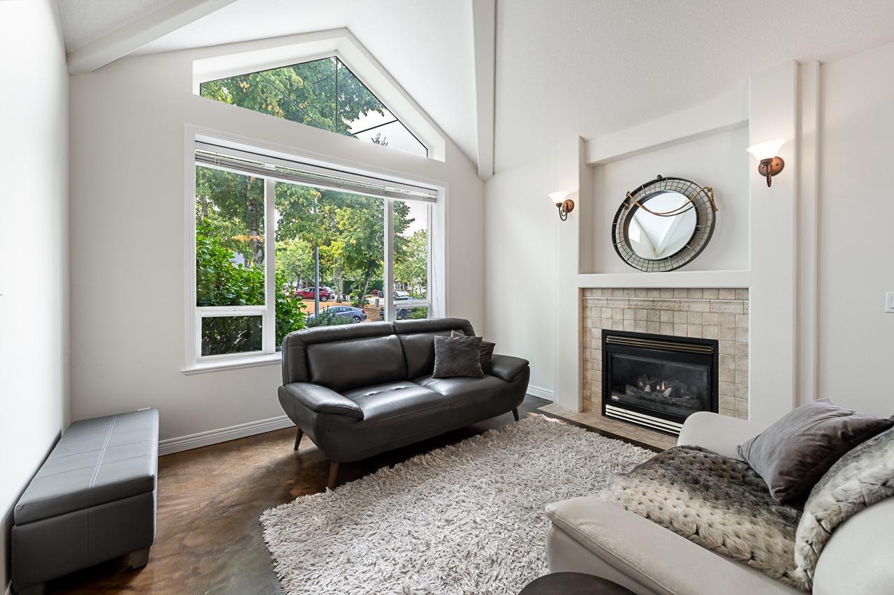 5197 223a Street, Langley, British Columbia  V2Y 2T9 - Photo 4 - R3171245