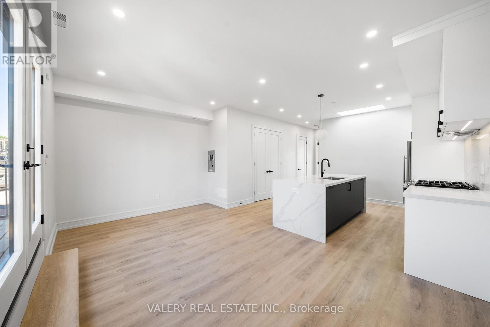 4 - 3rd Floor - 158 Dovercourt Road, Toronto, Ontario  M6J 3C4 - Photo 2 - C13869488
