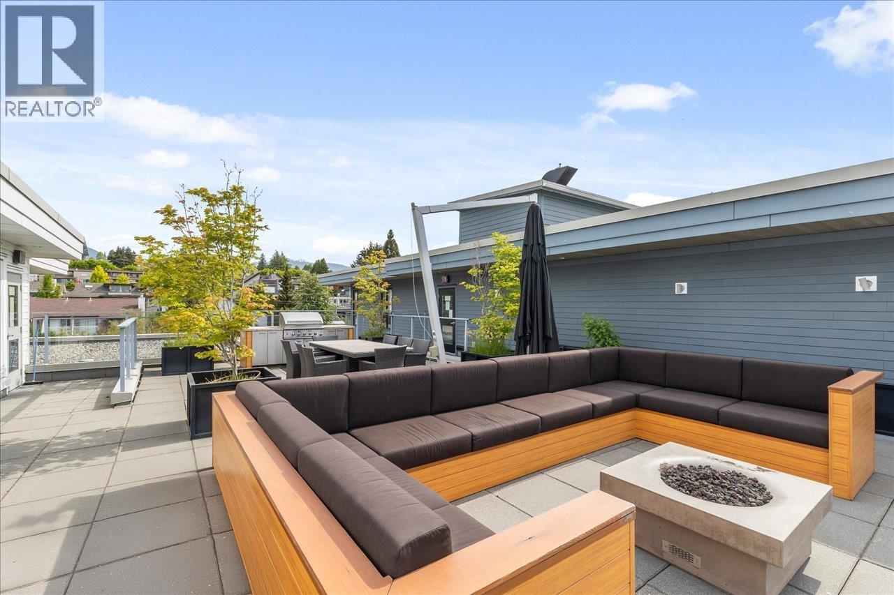 102 221 E 3RD STREET
