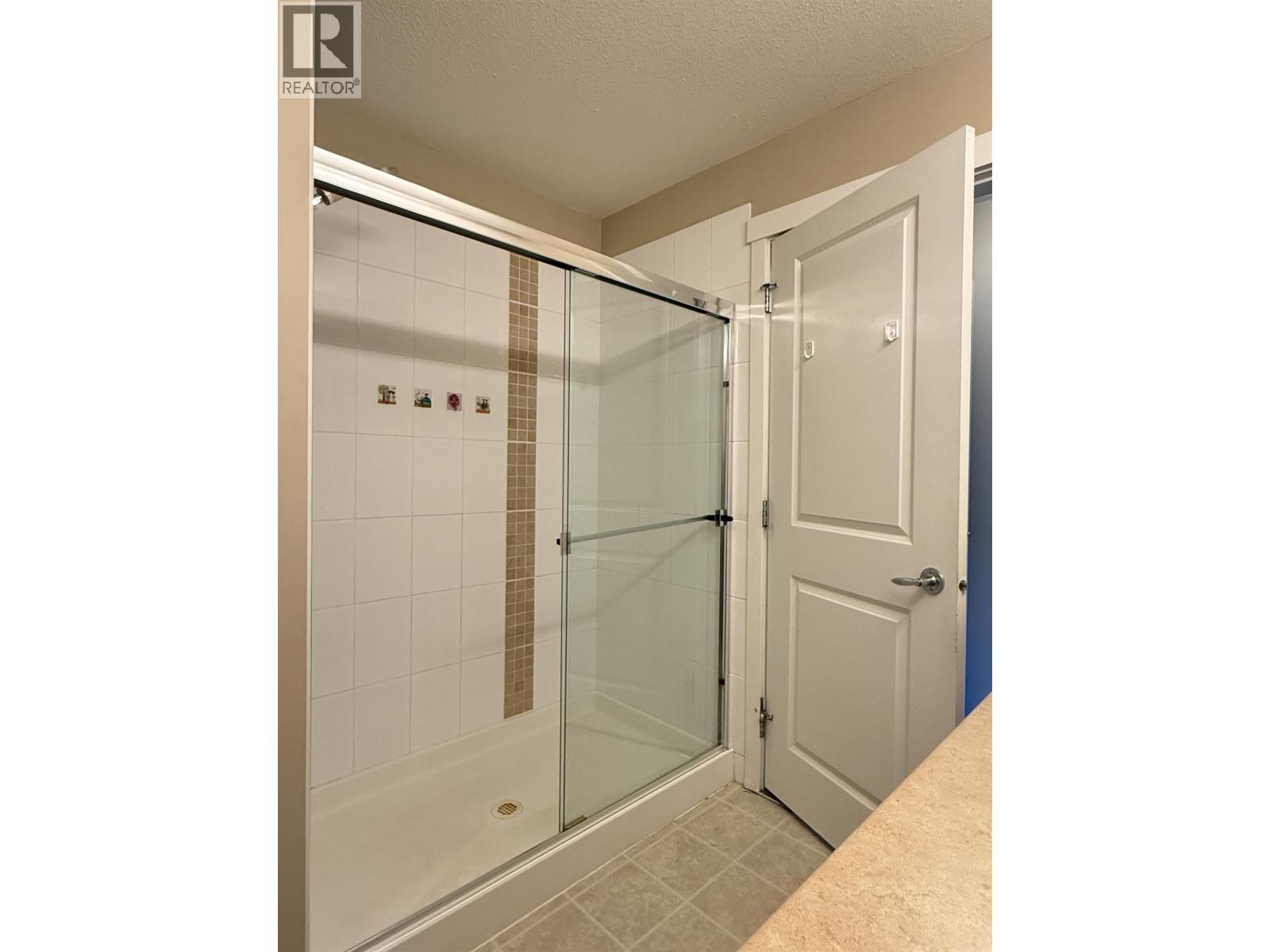 18x 9133 Government Street, Burnaby, British Columbia  V3N 0B1 - Photo 11 - R3173064