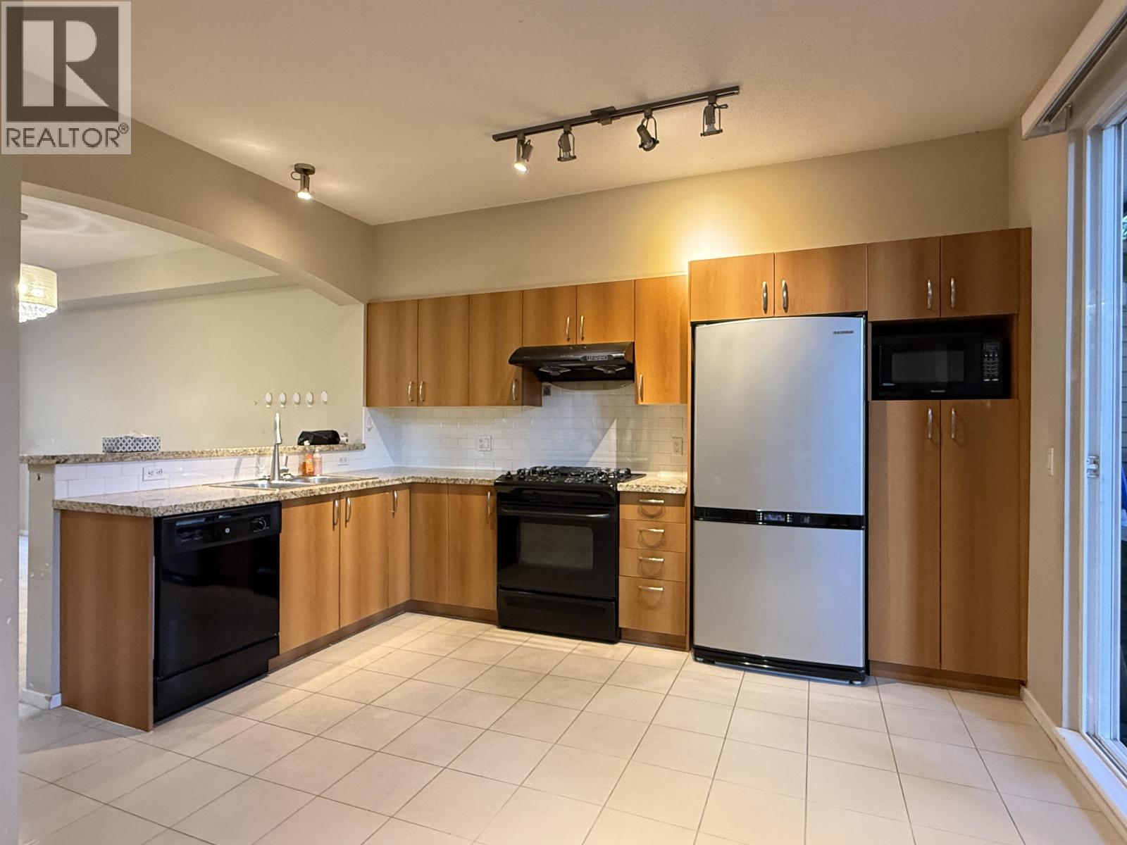 18x 9133 Government Street, Burnaby, British Columbia  V3N 0B1 - Photo 6 - R3173064