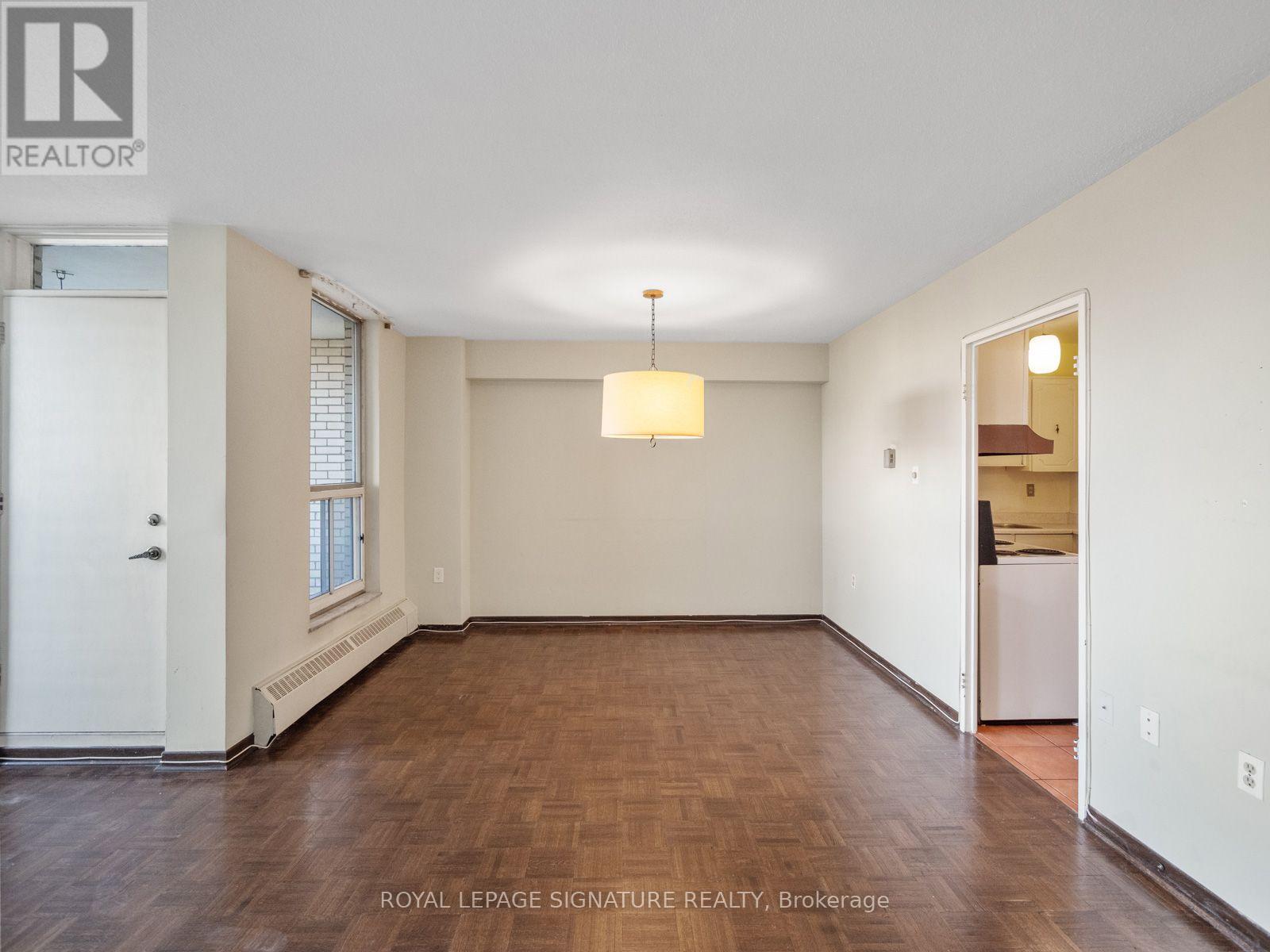 404 - 130 Neptune Drive, Toronto, Ontario  M6A 1X5 - Photo 5 - C13868688