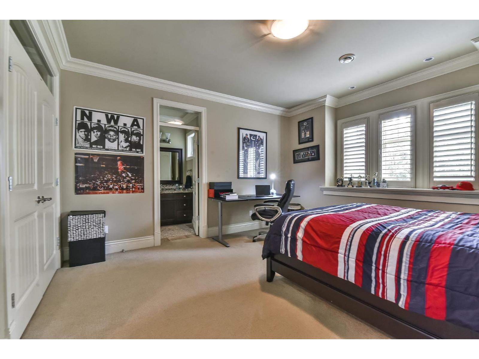 13438 24 Avenue, Surrey, British Columbia  V4A 2G5 - Photo 3 - R3173080