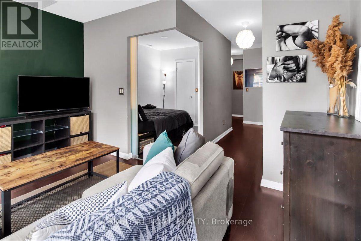 103 - 38 Joe Shuster Way, Toronto, Ontario  M6K 0A5 - Photo 10 - W13869462