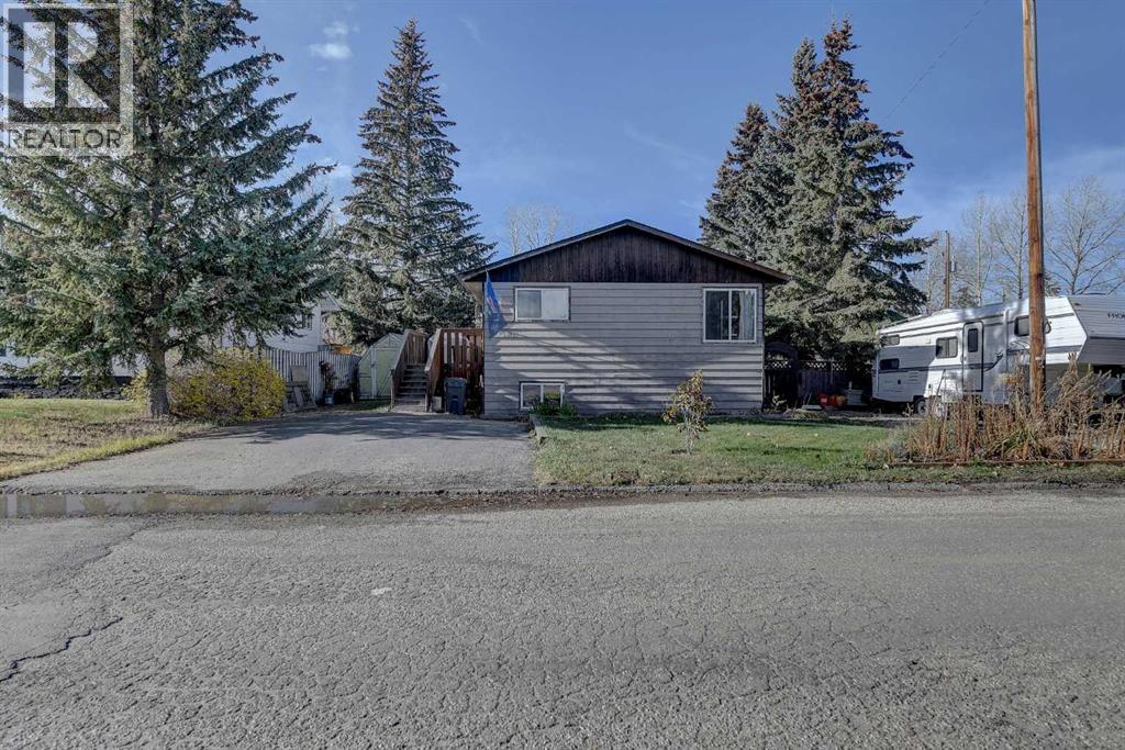 10411 103 Avenue Hythe Alberta Canada T0H2C0 2