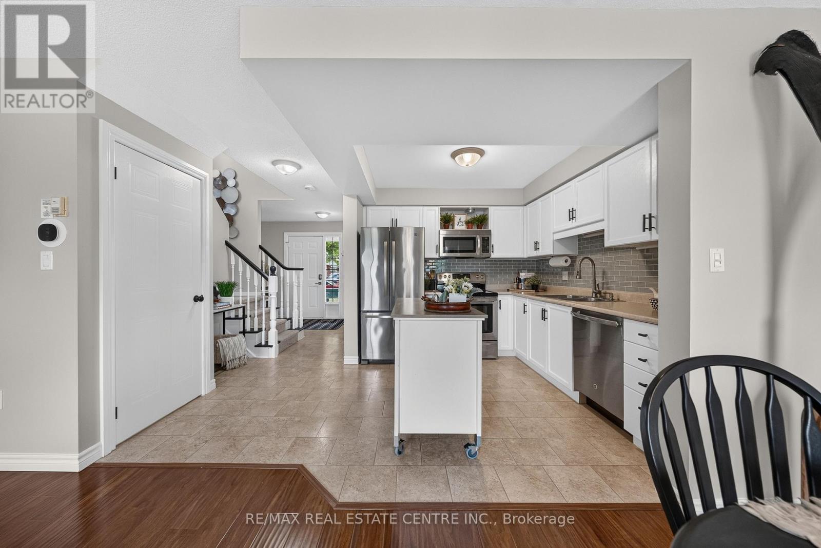 50 Calvin Court, Cambridge, Ontario  N3C 4J5 - Photo 6 - X13865398