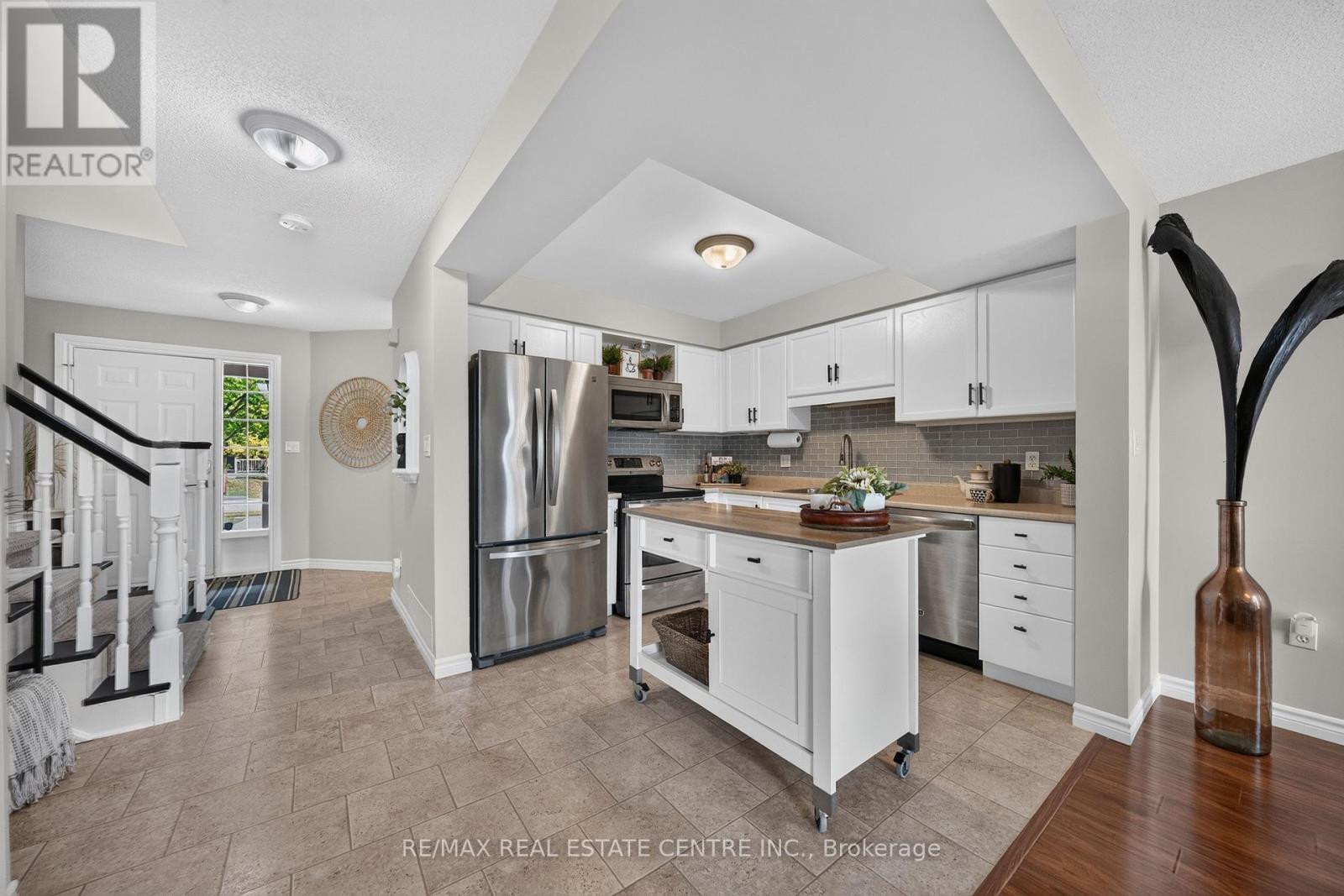 50 Calvin Court, Cambridge, Ontario  N3C 4J5 - Photo 7 - X13865398