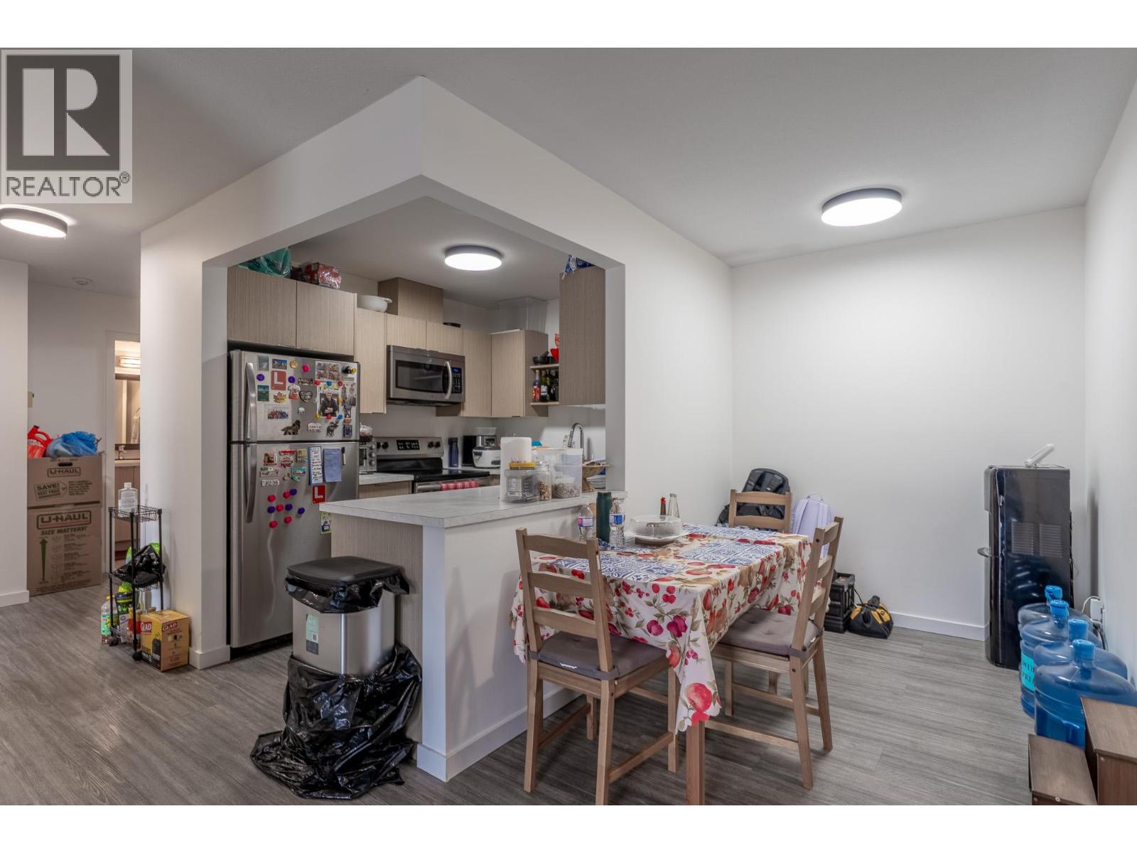 3160 De Montreuil Court Unit# 413