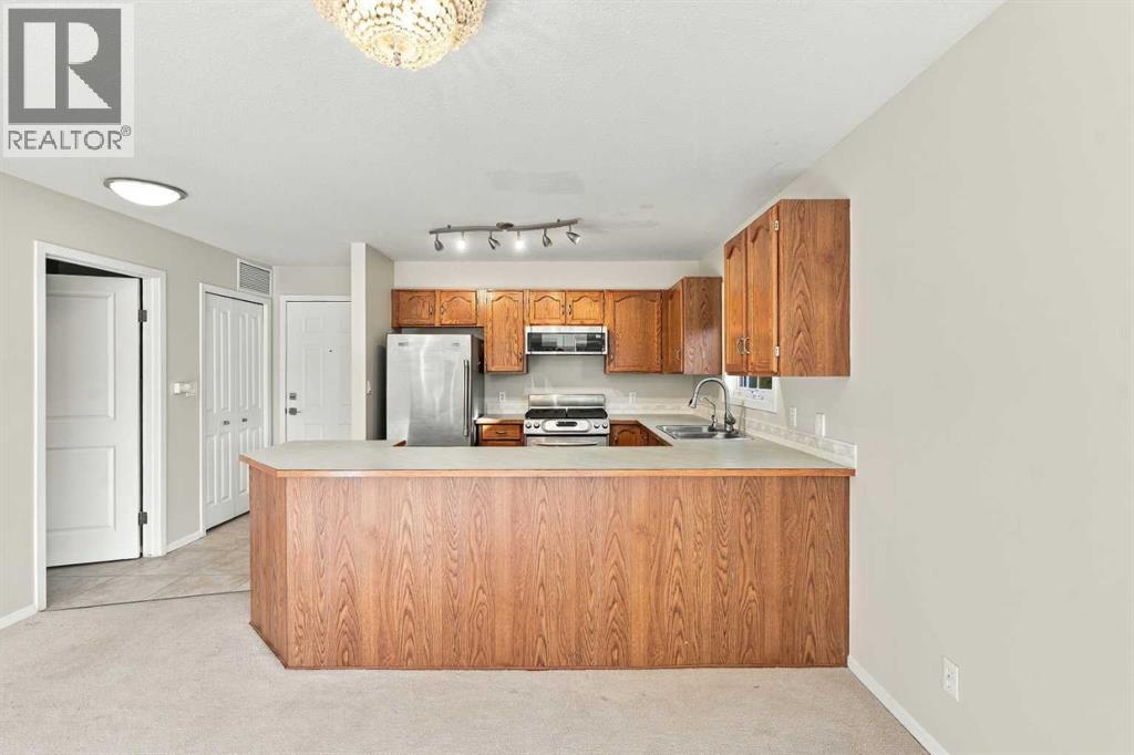 6, 717 7 Street Veterans Way