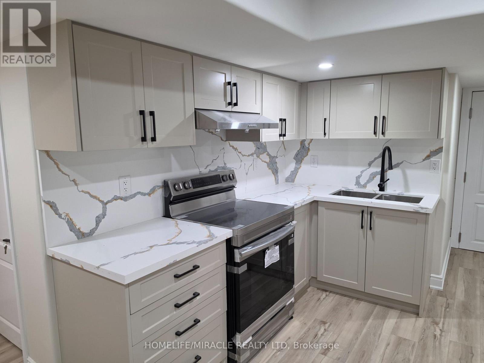 Lower - 15 Elderberry Street, Caledon, Ontario  L7C 4N8 - Photo 2 - W13811616