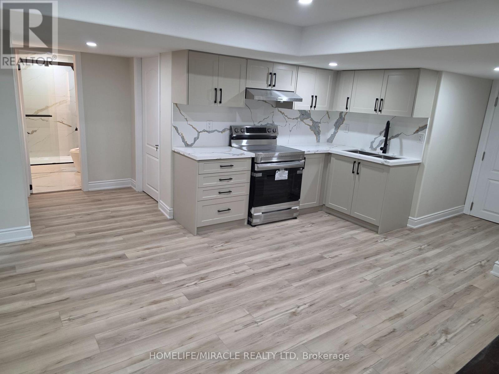 Lower - 15 Elderberry Street, Caledon, Ontario  L7C 4N8 - Photo 3 - W13811616