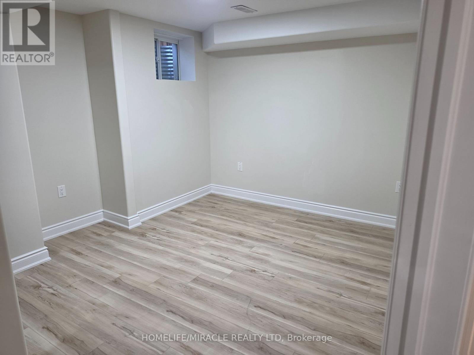 Lower - 15 Elderberry Street, Caledon, Ontario  L7C 4N8 - Photo 9 - W13811616
