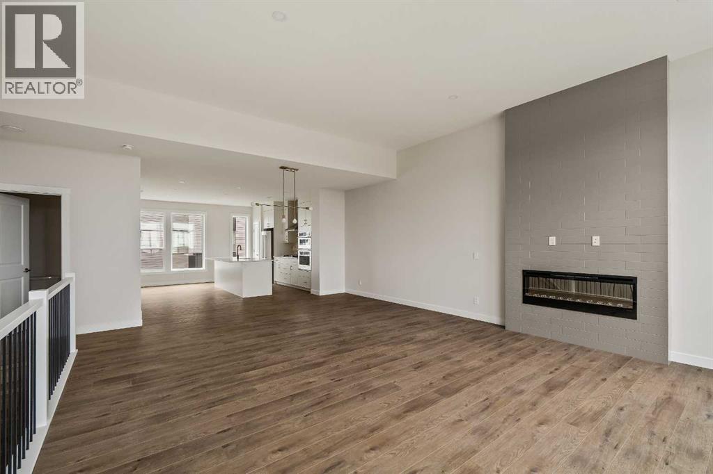 212 Sovereign Common SW, Calgary, Alberta  T3C 3Y3 - Photo 8 - A2346727