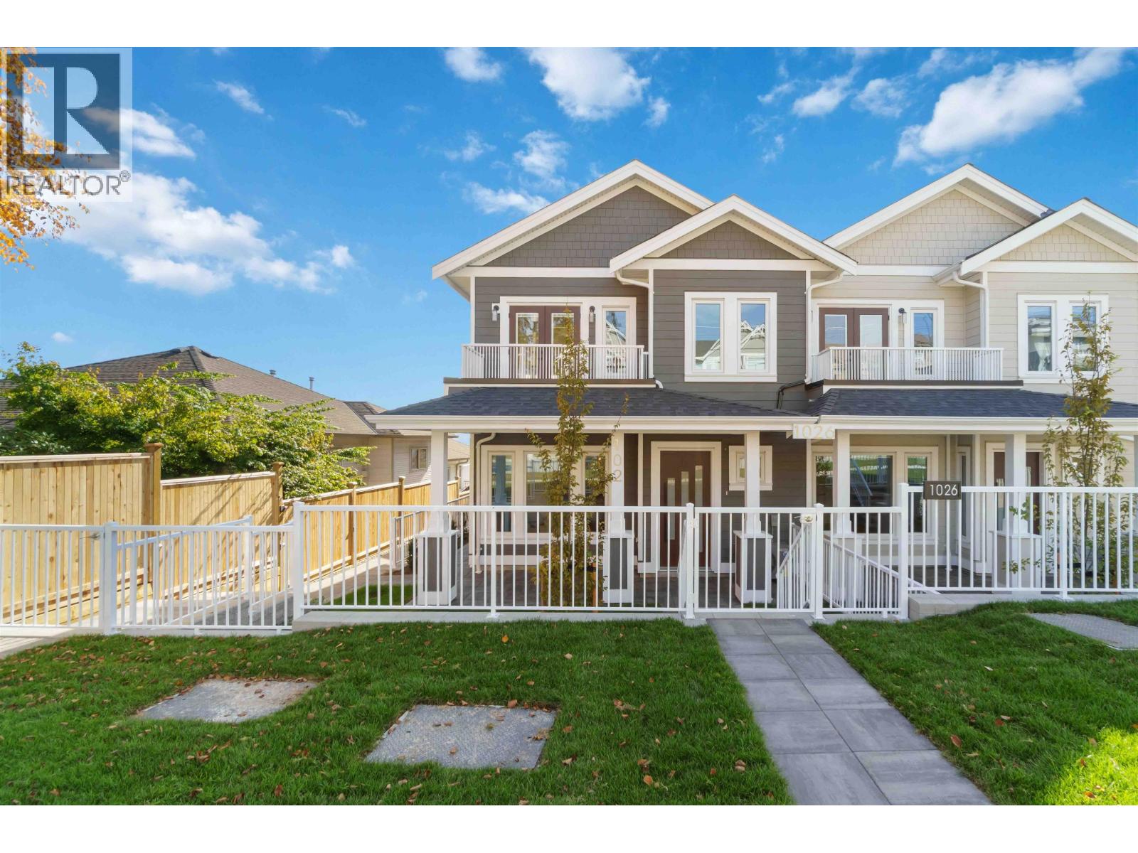 102 1026 Stewart Avenue, Coquitlam, British Columbia  V5K 2N6 - Photo 3 - R3173000