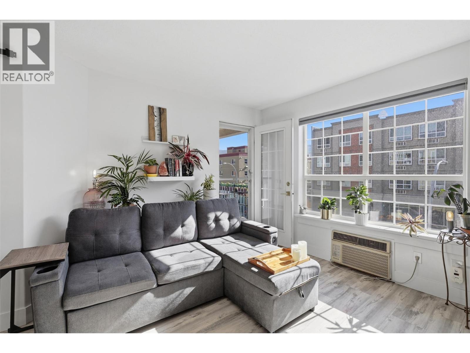 554 SEYMOUR Street Unit# 312