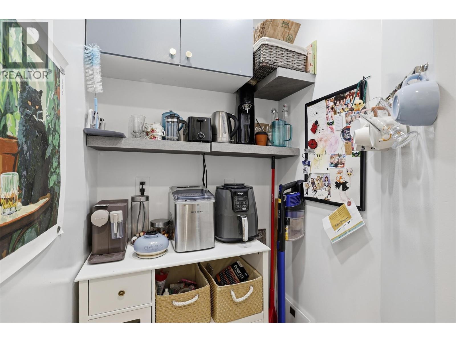 554 SEYMOUR Street Unit# 312