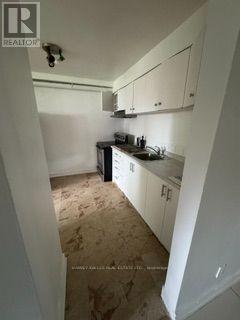437 Lawrence Avenue W, Toronto (Bedford Park-Nortown), Ontario  M5M 1C3 - Photo 8 - C13869568