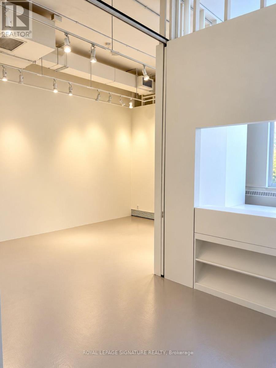 302 - 180 Shaw Street, Toronto (Trinity-Bellwoods), Ontario  M6J 2W5 - Photo 2 - C13869578
