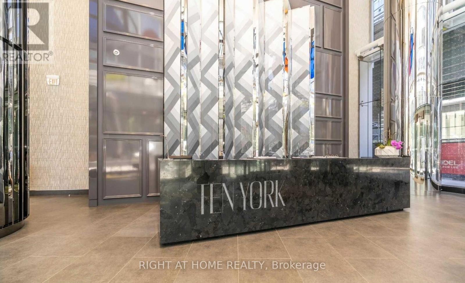 5303 - 10 York Street, Toronto, Ontario  M5J 0E1 - Photo 11 - C13869646