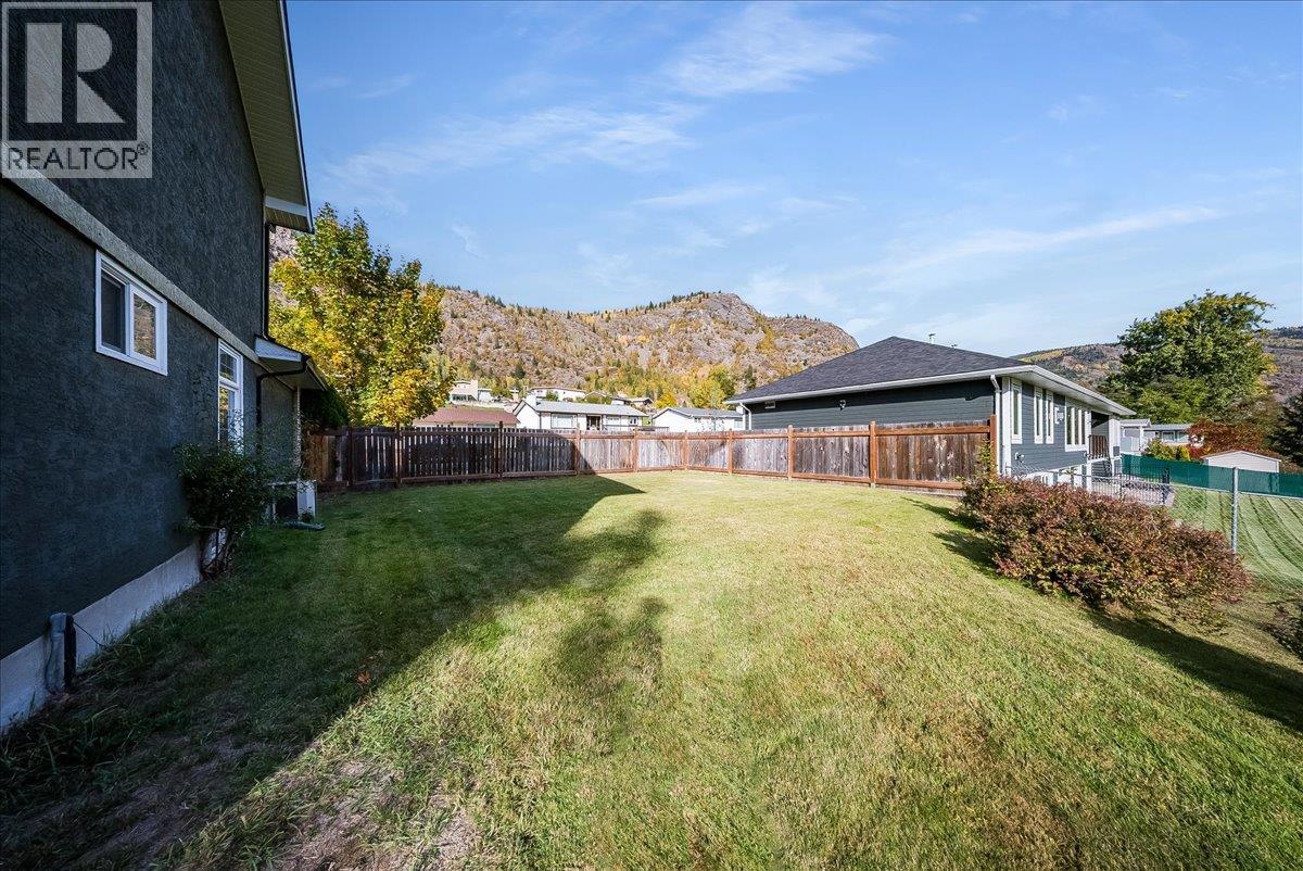 3866 Carnation Drive, Trail, British Columbia  V1R 4W9 - Photo 43 - 10402847