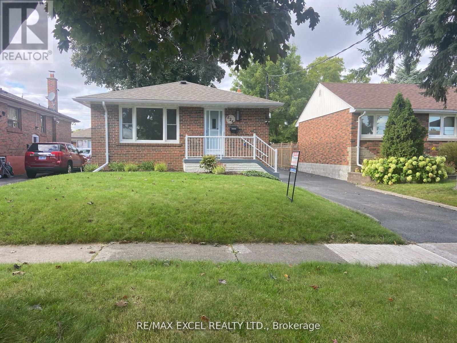 BASEMENT - 226 ELGIN STREET W, oshawa (mclaughlin), Ontario