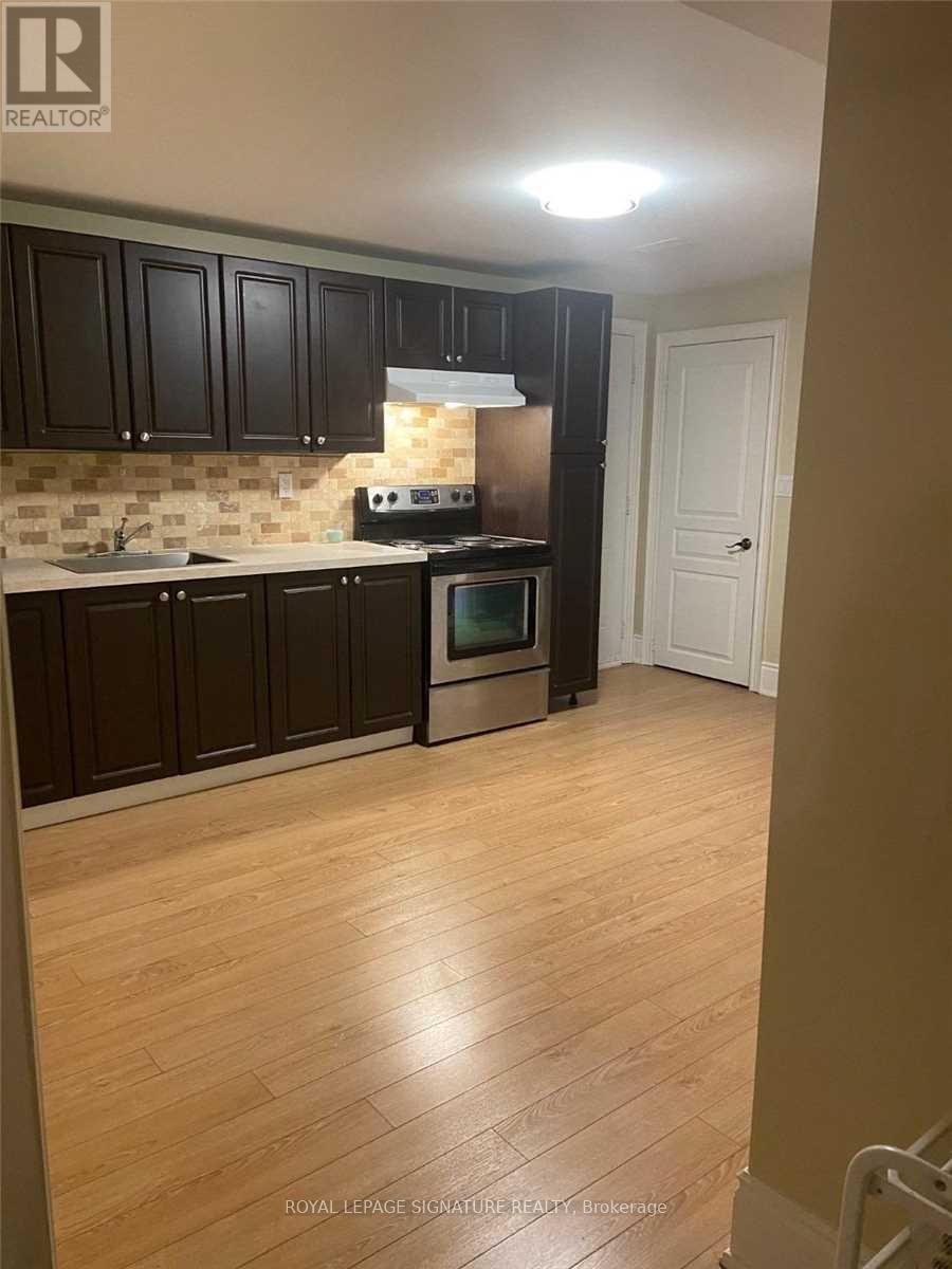 Lower - 41 Kimbermount Drive, Toronto (L'amoreaux), Ontario  M1T 2Y1 - Photo 12 - E13869602