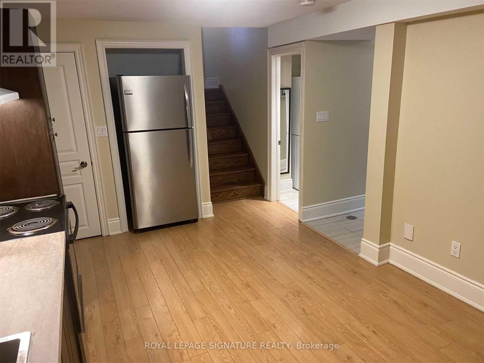 Lower - 41 Kimbermount Drive, Toronto (L'amoreaux), Ontario  M1T 2Y1 - Photo 9 - E13869602