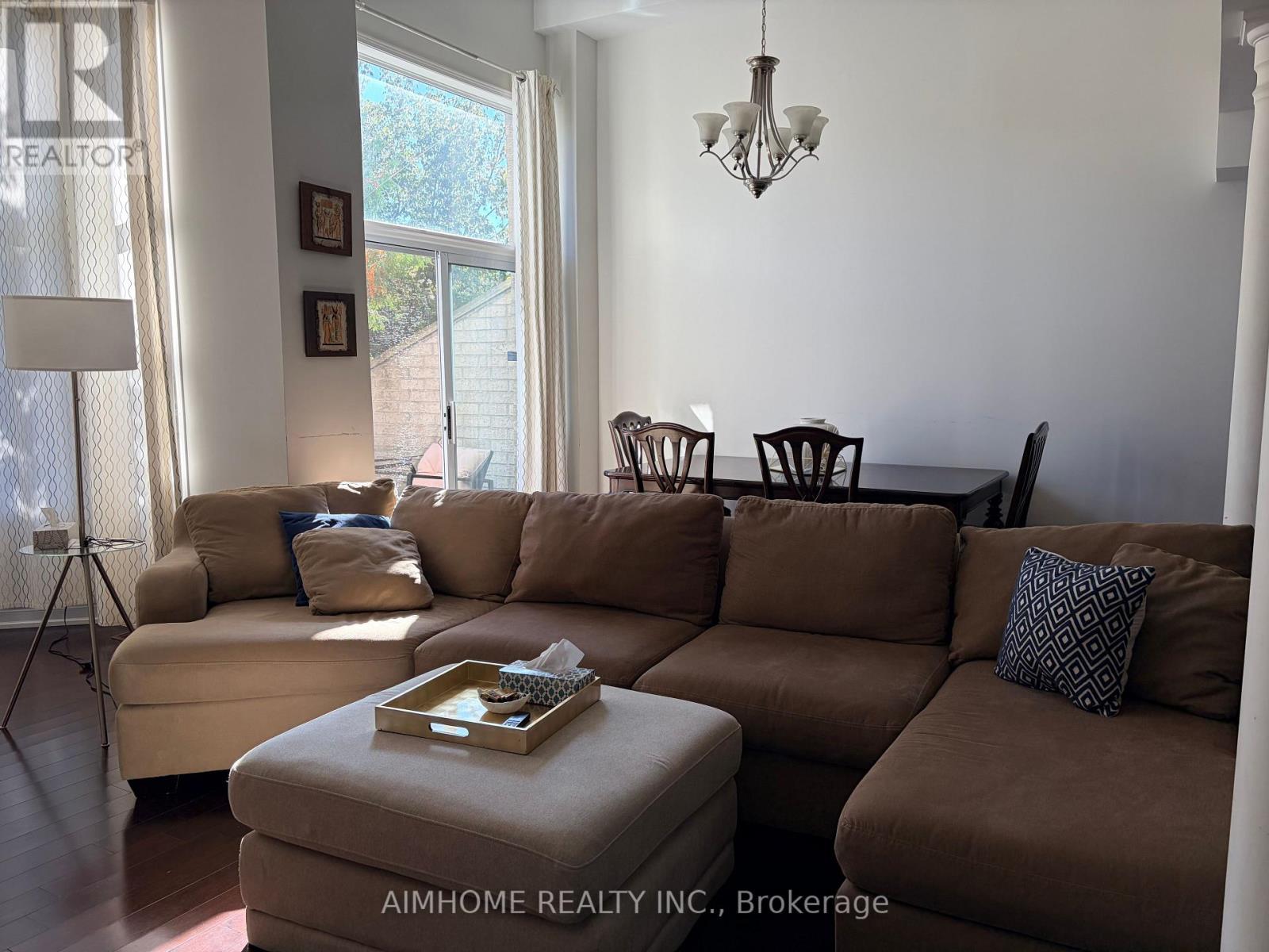 131 Bridlepath Street, Richmond Hill (Rouge Woods), Ontario  L4S 1R9 - Photo 4 - N13869634