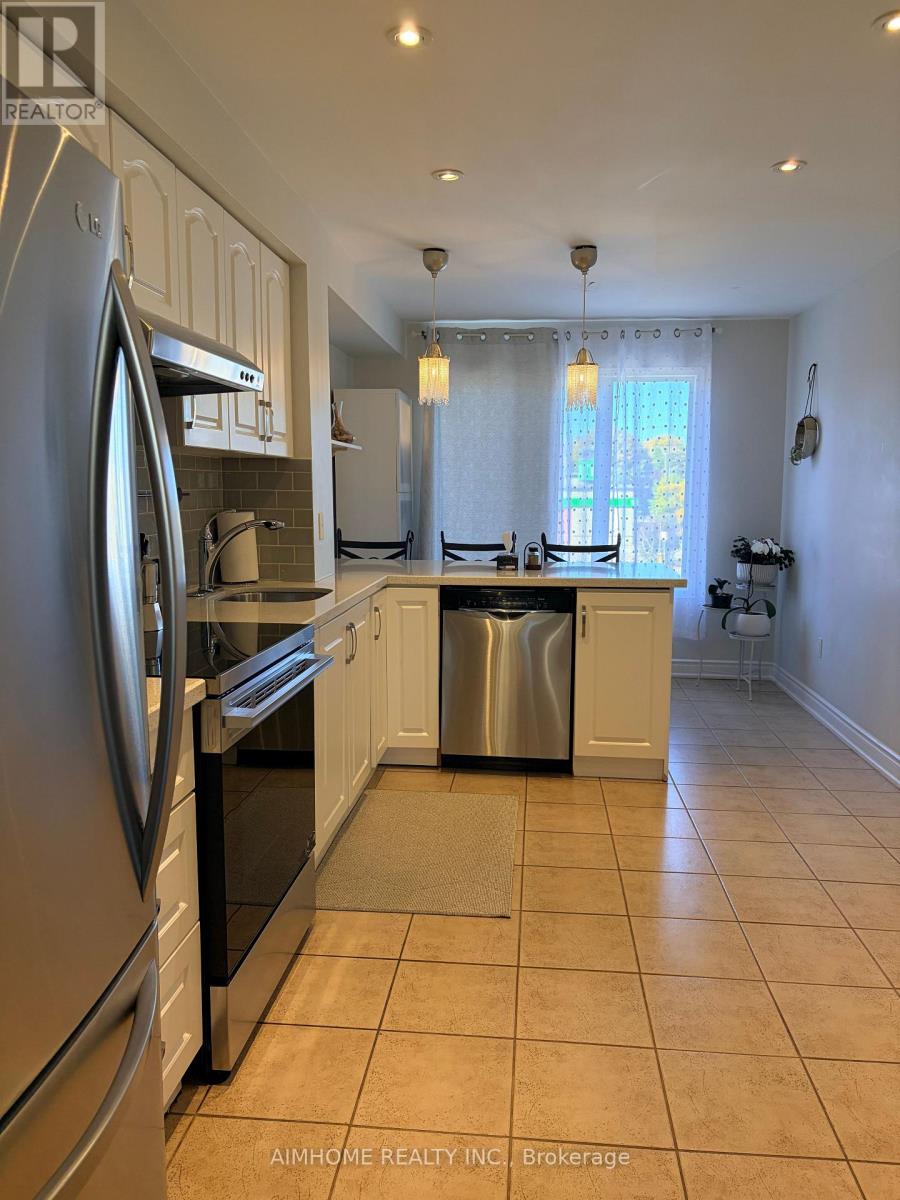 131 Bridlepath Street, Richmond Hill (Rouge Woods), Ontario  L4S 1R9 - Photo 8 - N13869634