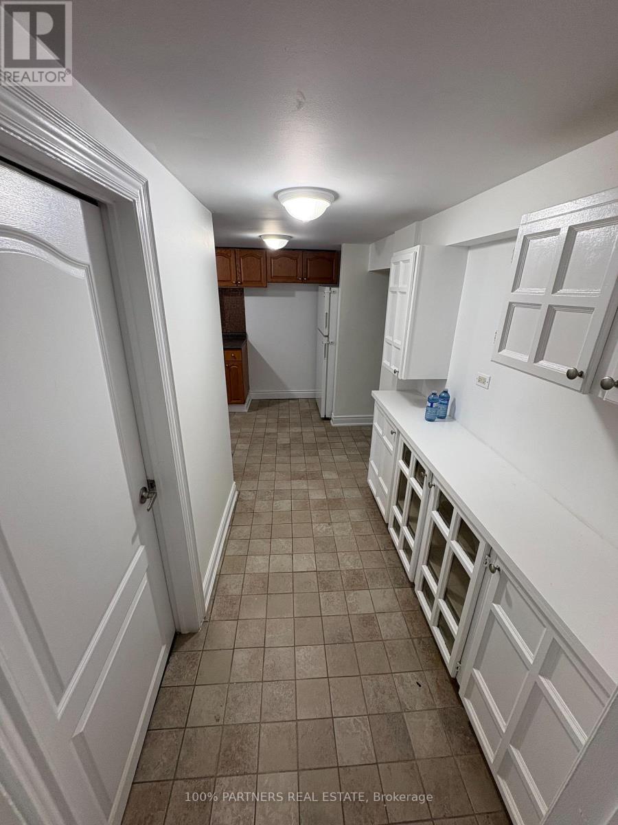 Bsmt - 68 Marlin Court, Newmarket (Bristol-London), Ontario  L3Y 2W8 - Photo 5 - N13869662