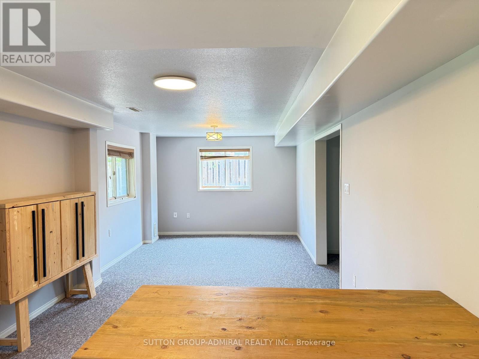 132 Brown Wood Drive, Barrie (Little Lake), Ontario  L4M 6M8 - Photo 7 - S13869626