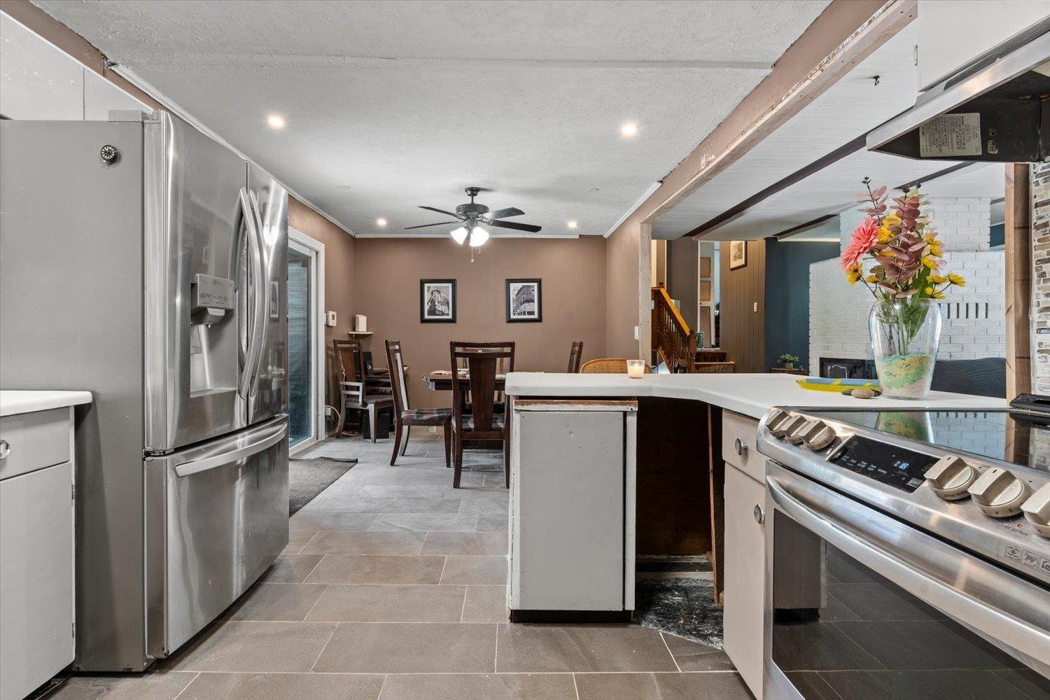 19865 PETER STREET|Hope