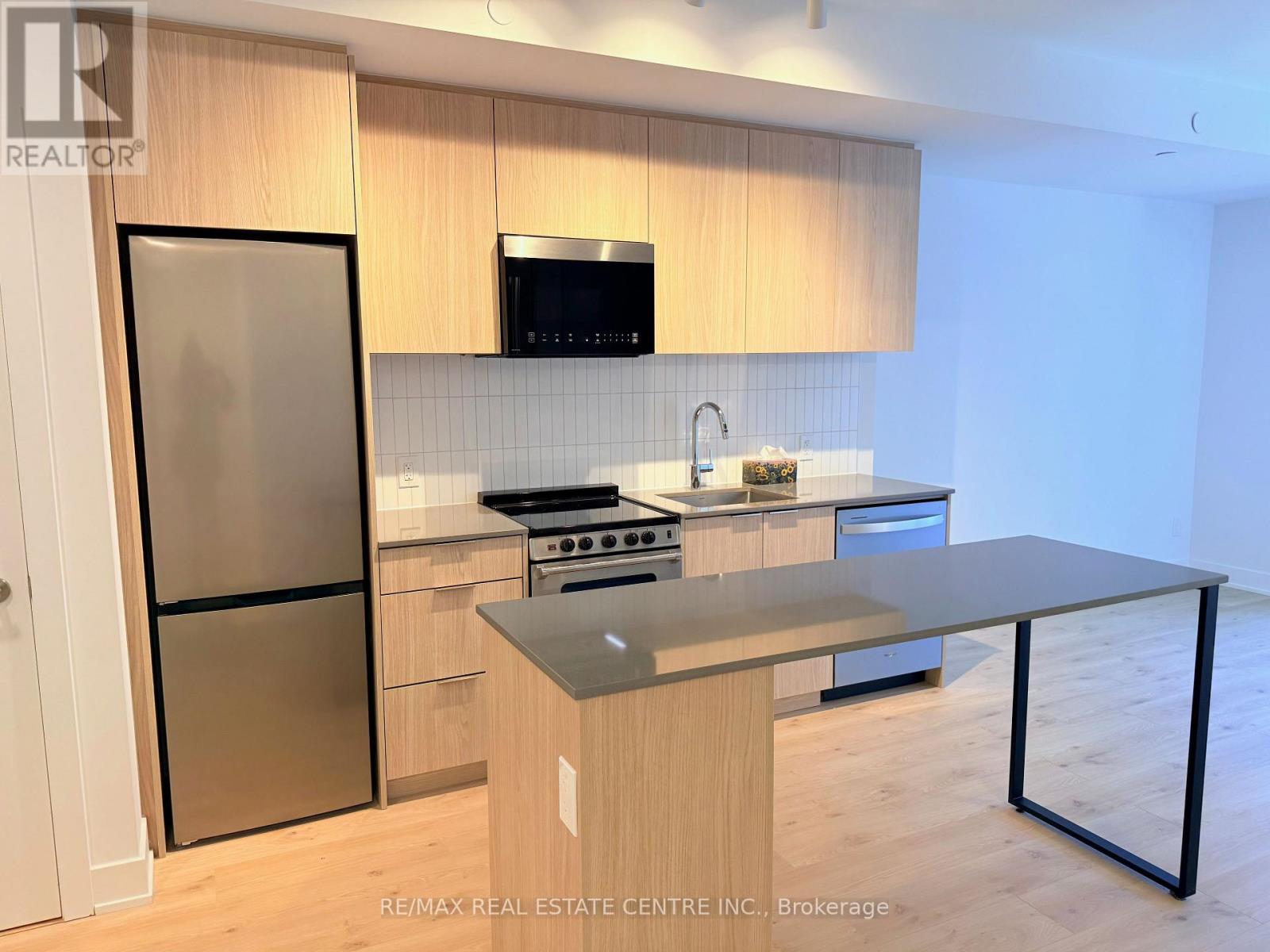 411 - 3008 William Cutmore Boulevard, Oakville, Ontario  L6H 8A4 - Photo 5 - W13869430