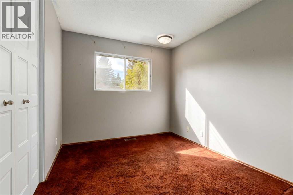 3147 Palliser Drive SW
