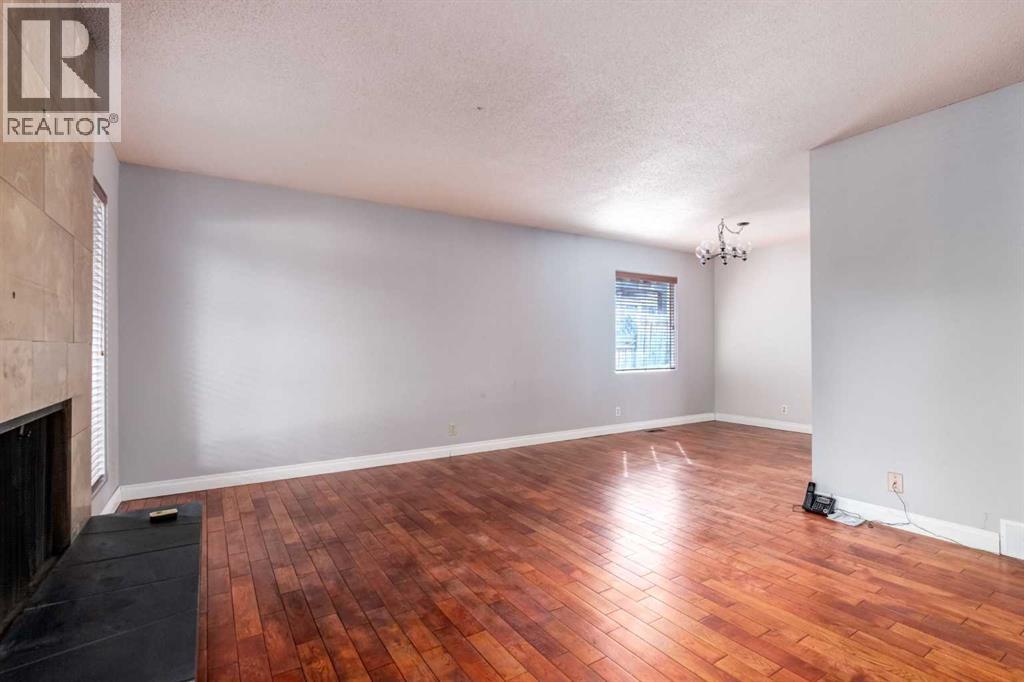 3147 Palliser Drive SW