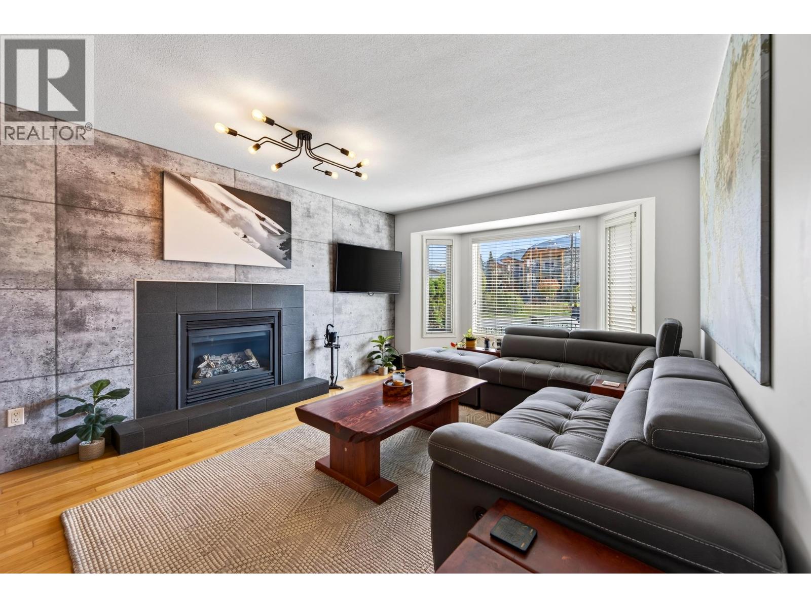 339 5TH Avenue Unit# 1