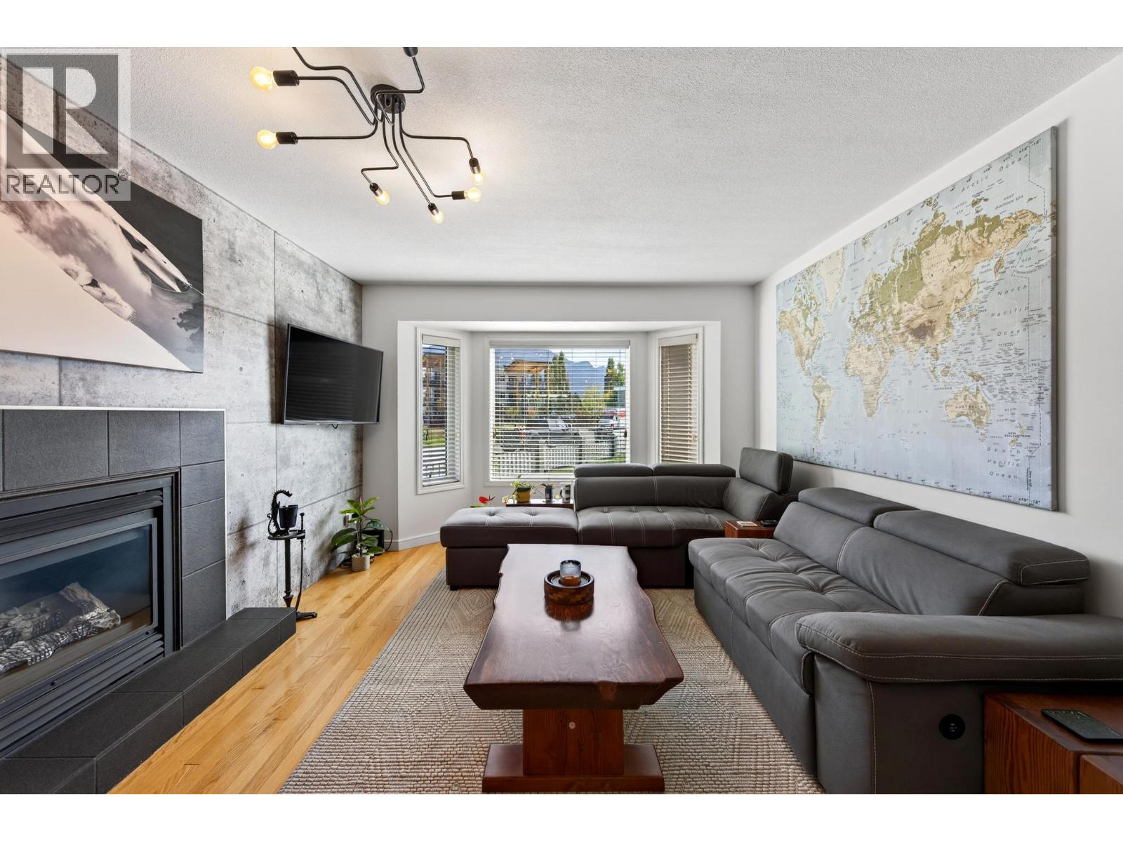 339 5TH Avenue Unit# 1